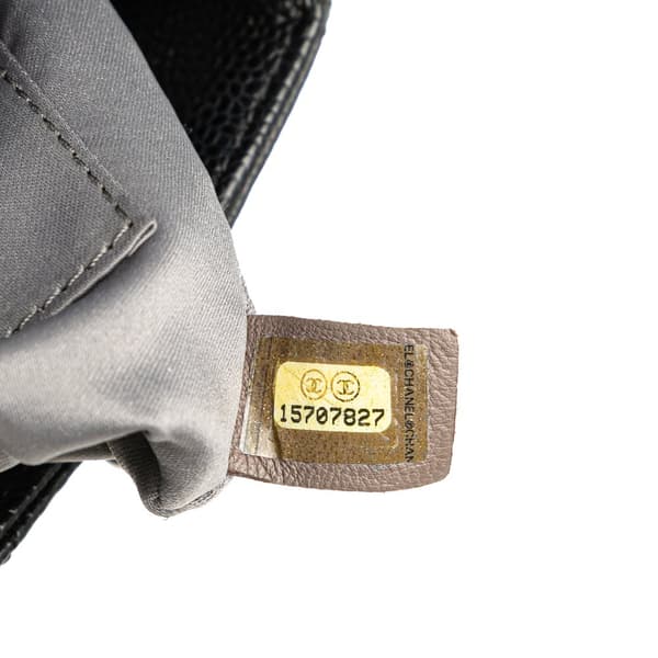 Pre-owned Chanel Caviar Petite Shopping Tote Black