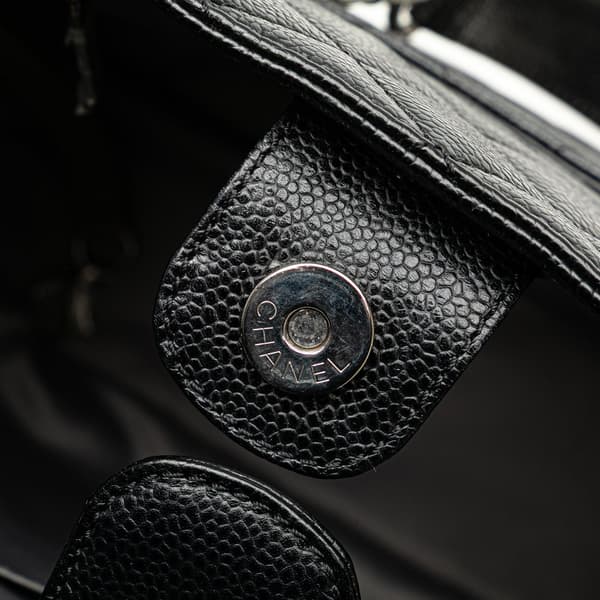 Pre-owned Chanel Caviar Petite Shopping Tote Black
