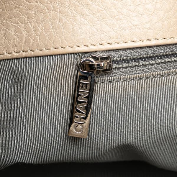 Pre-owned Chanel Small Calfskin Executive Cerf Tote Brown