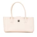 Pikkukuva 1 / 10: Pre-owned Chanel Small Calfskin Executive Cerf Tote Brown