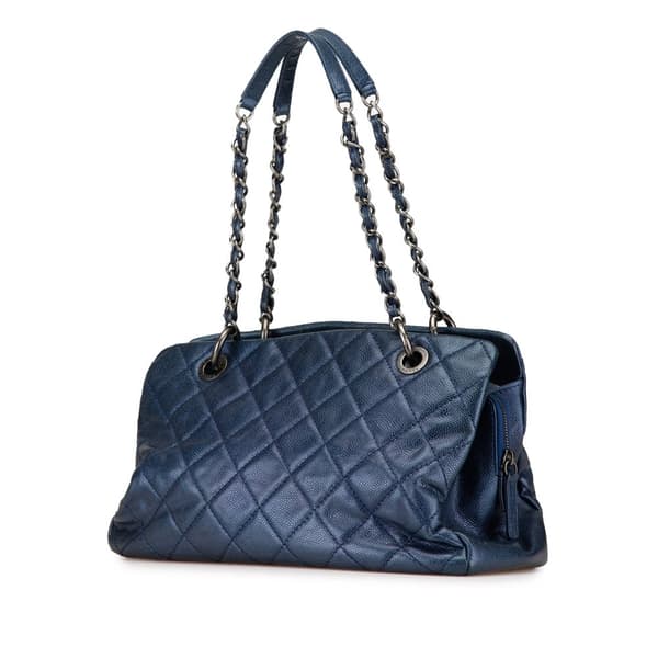 Pre-owned Chanel Quilted Iridescent Caviar Chic Shopping Tote Blue