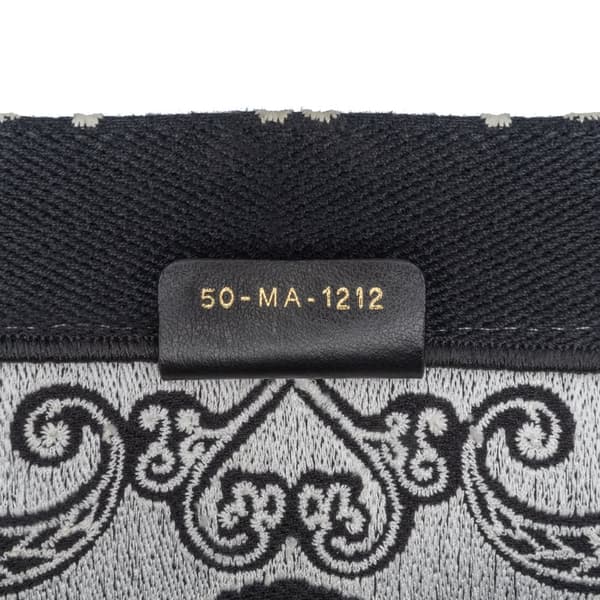 Pre-owned Dior Medium Embroidered Book Tote White
