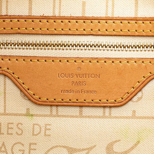 Pre-owned Louis Vuitton Damier Azur Neverfull PM White