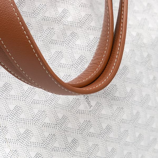 Pre-owned Goyard Goyardine Reversible Belharra Tote White