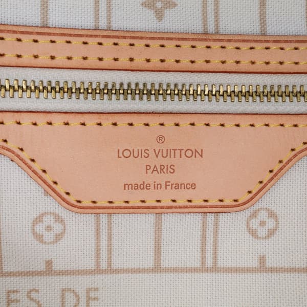 Pre-owned Louis Vuitton Damier Azur Neverfull MM White