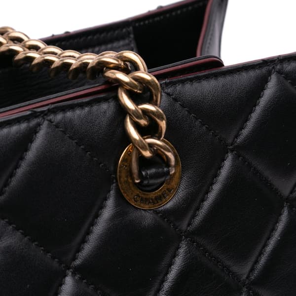 Pre-owned Chanel CC Quilted Lambskin Turnlock Tote Black