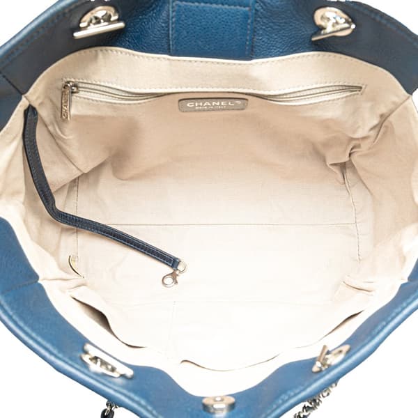 Pre-owned Chanel Small Glazed Calfskin and Caviar Deauville Tote Blue