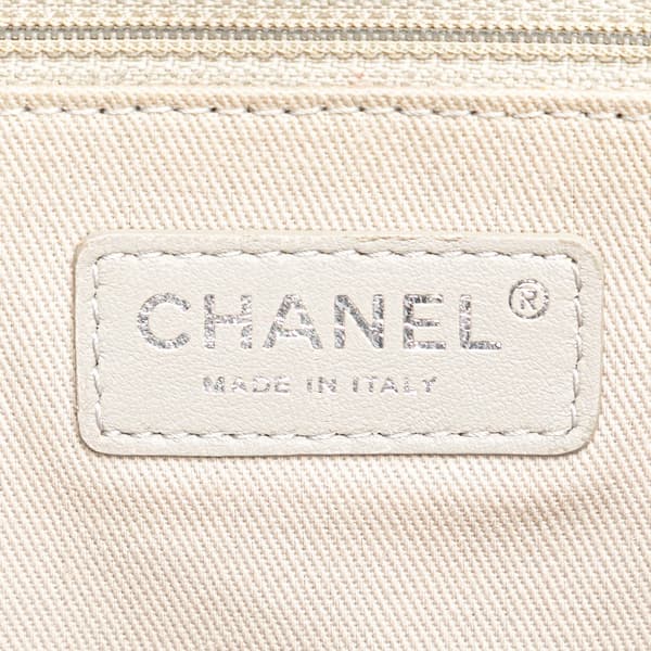 Pre-owned Chanel Small Glazed Calfskin and Caviar Deauville Tote Blue