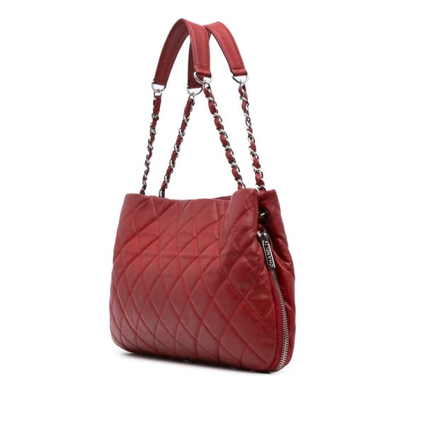 Pre-owned Chanel Quilted Caviar Expandable Zip Around Tote Red
