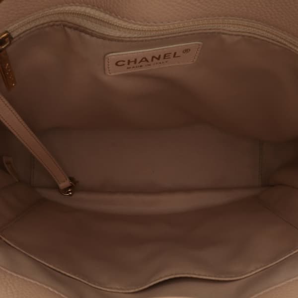Pre-owned Chanel Caviar Petite Shopping Tote Brown