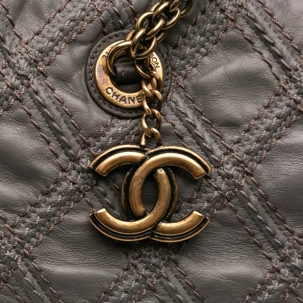 Pre-owned Chanel CC Quilted Calfskin Triptych Tote Gray