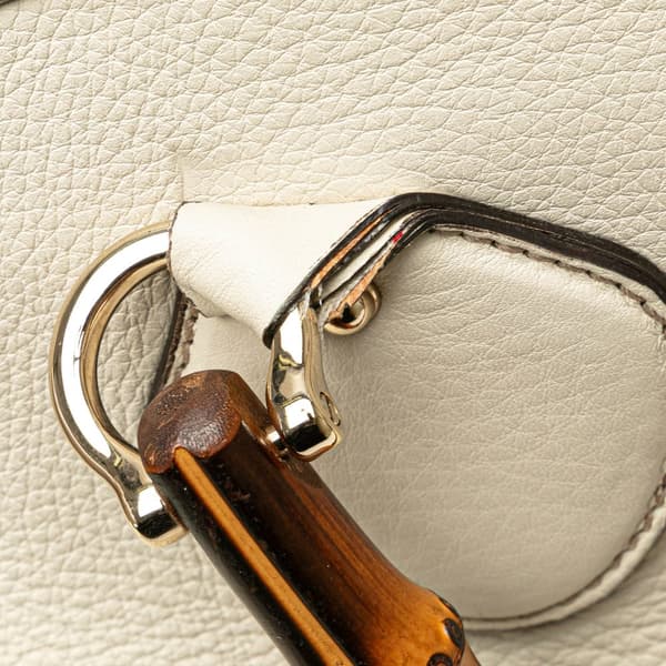 Pre-owned Gucci Medium Leather Bamboo Diana Tote White