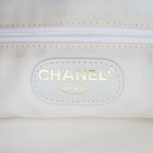 Pre-owned Chanel CC Caviar Chain Tote White