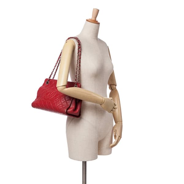 Pre-owned Chanel CC Quilted Caviar Frame Shopping Tote Red