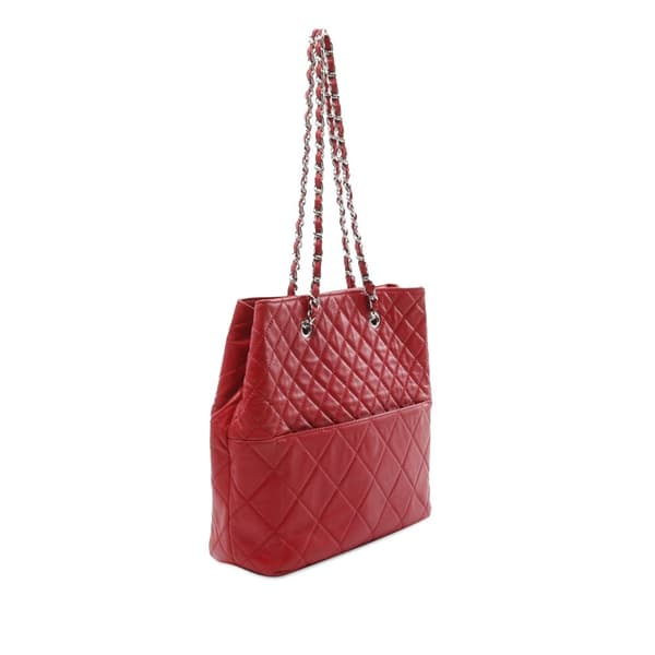 Pre-owned Chanel CC Quilted Lambskin Chain Tote Red