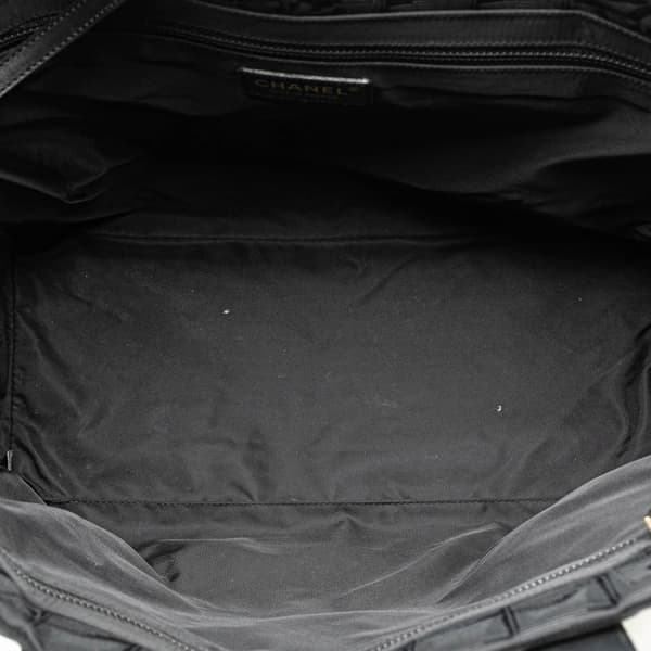 Pre-owned Chanel New Travel Line Nylon Tote Black