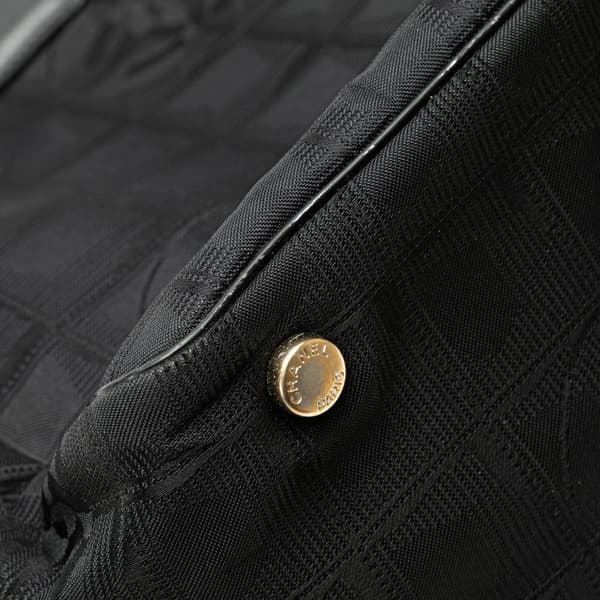Pre-owned Chanel New Travel Line Nylon Tote Black