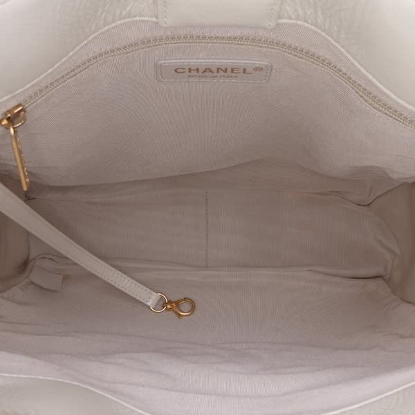 Pre-owned Chanel Shiny Aged Calfskin North South Shopping Tote White