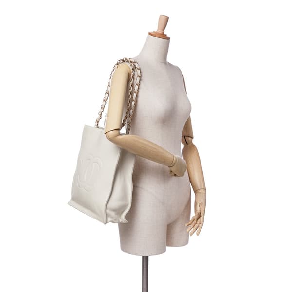 Pre-owned Chanel Shiny Aged Calfskin North South Shopping Tote White