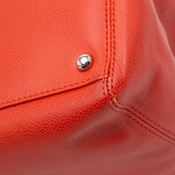 Pre-owned Chanel Small Calfskin Executive Cerf Tote Red
