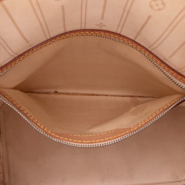 Pre-owned Louis Vuitton Damier Azur Neverfull MM White
