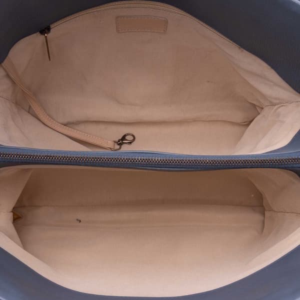 Pre-owned Chanel Large Quilted Calfskin CC Crown Tote Blue