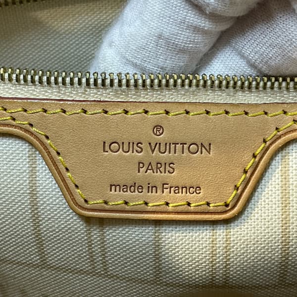 Pre-owned Louis Vuitton Damier Azur Neverfull MM White