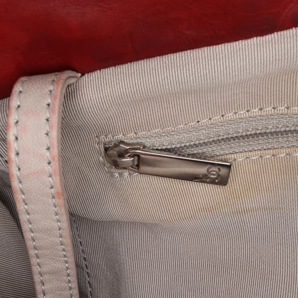 Pre-owned Chanel Calfskin On The Bund Tote Red