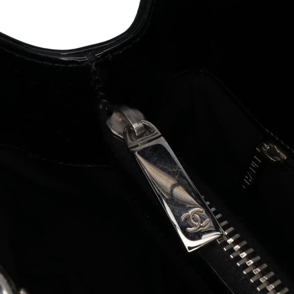 Pre-owned Chanel Patent Grand Shopping Tote Black