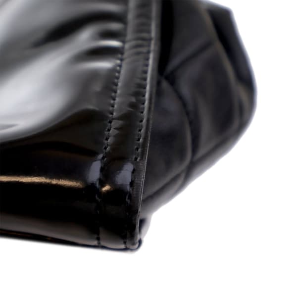Pre-owned Chanel Patent CC Lipstick Tote Black