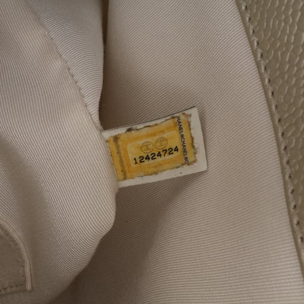 Pre-owned Chanel Caviar Grand Shopping Tote Gold