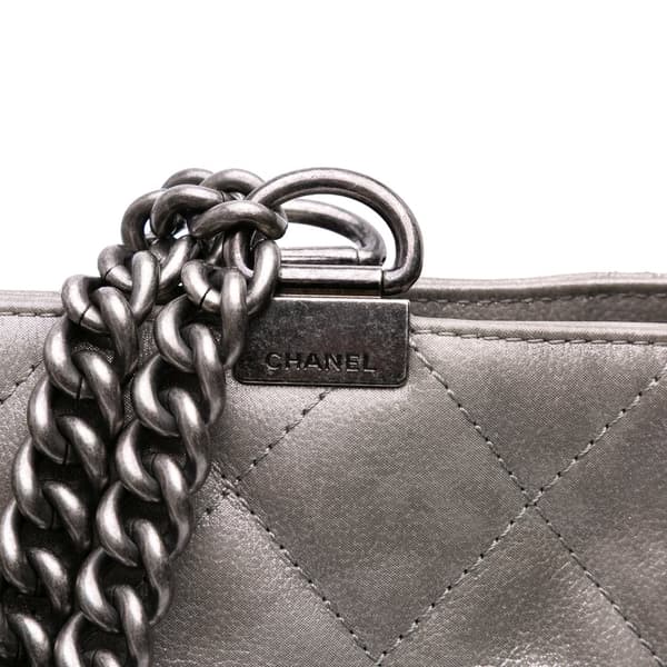 Pre-owned Chanel Quilted Iridescent Calfskin Shopping in Chains Tote Gray