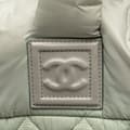 Miniatyrbillede 8 af 10: Pre-owned Chanel Large Nylon Coco Cocoon Tote White
