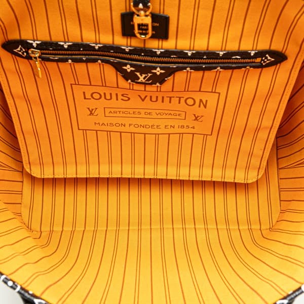 Pre-owned Louis Vuitton Monogram Giant Jungle Neverfull MM Black