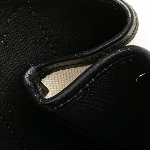 Pre-owned Balenciaga Canvas Navy Cabas S White
