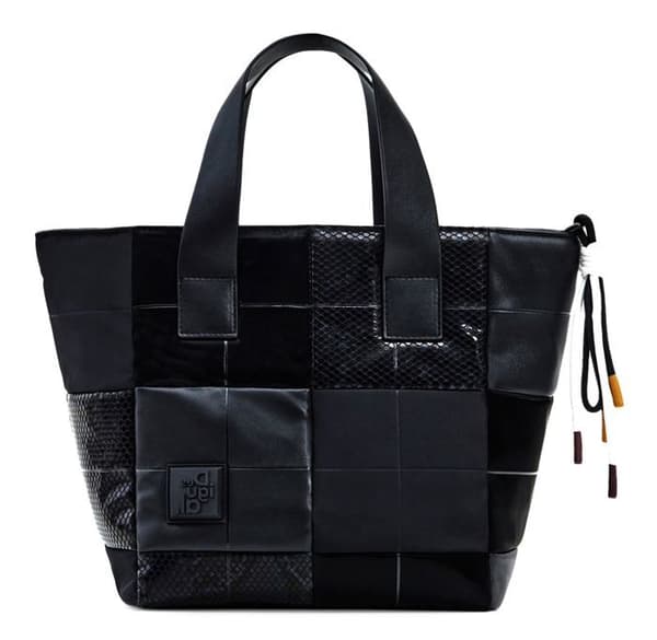 Axelväska - Desigual - Damas Valdivia - Svart - 24,5x27x16 cm - Avtagbar axelrem