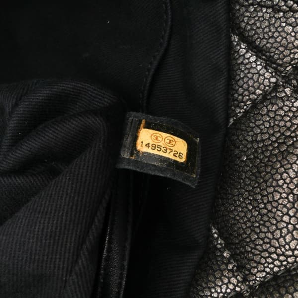 Pre-owned Chanel CC Metallic Caviar Soft Tote Gray
