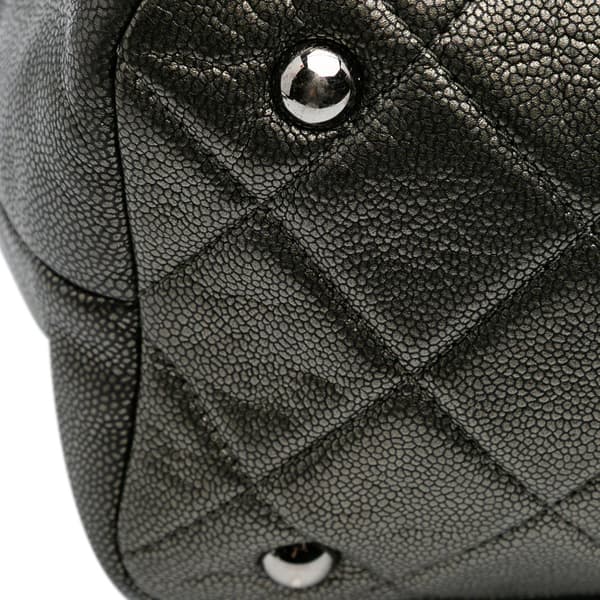 Pre-owned Chanel CC Metallic Caviar Soft Tote Gray