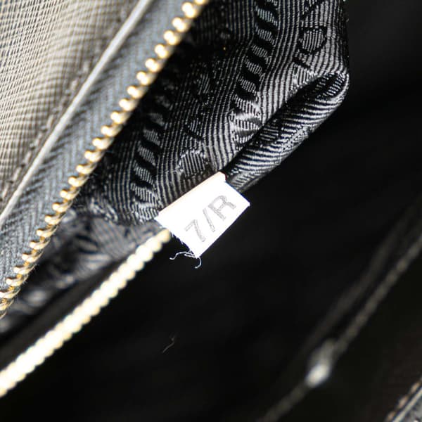 Pre-owned Prada Large Saffiano Lux Galleria Double Zip Tote Black
