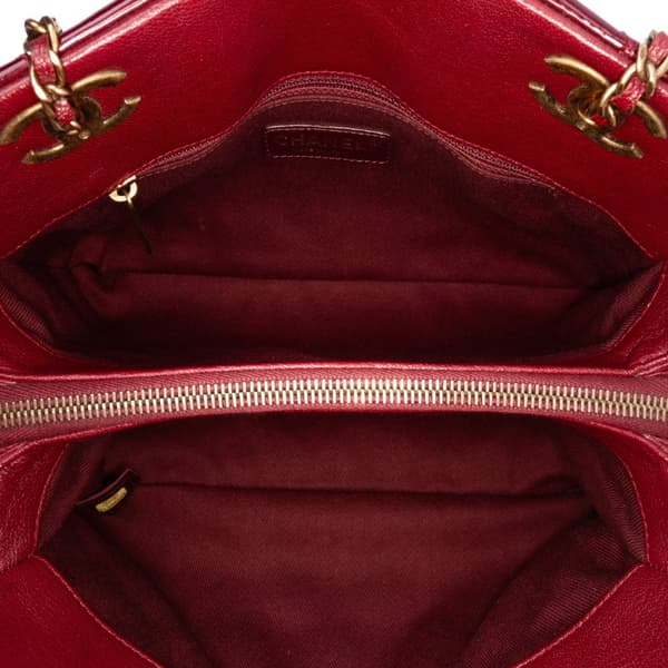Pre-owned Chanel Paris Salzburg Small Patent and Goatskin CC Eyelet Tote Red