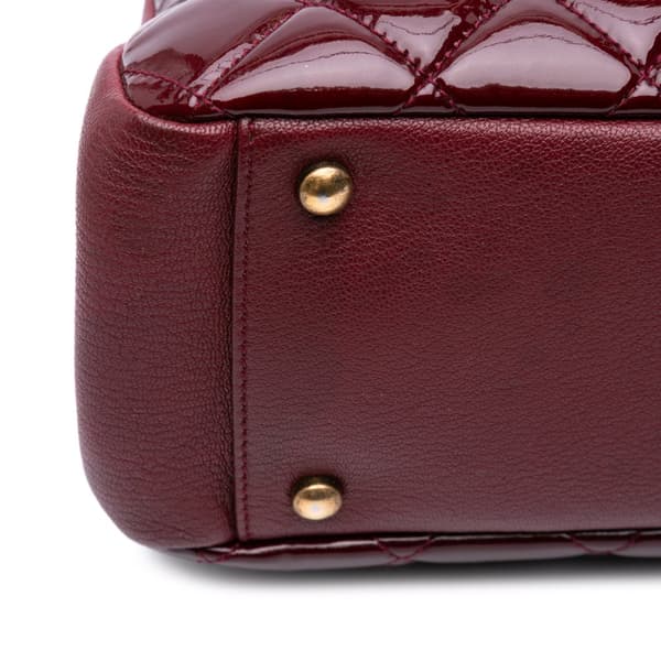 Pre-owned Chanel Paris Salzburg Small Patent and Goatskin CC Eyelet Tote Red