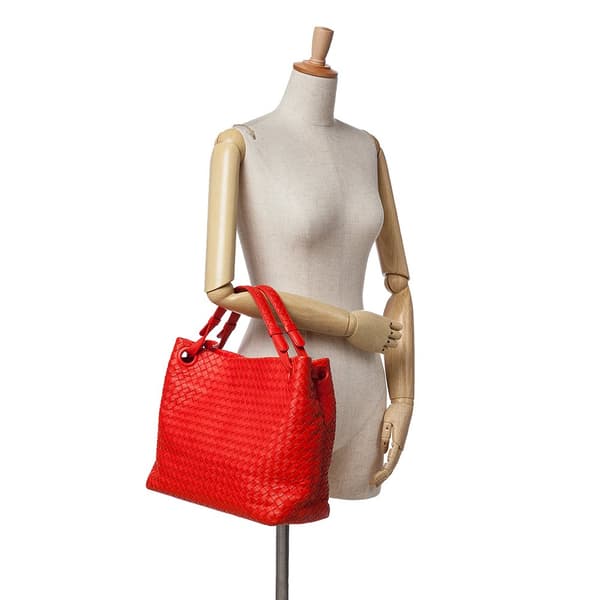 Pre-owned Bottega Veneta Medium Nappa Intrecciato Garda Tote Red