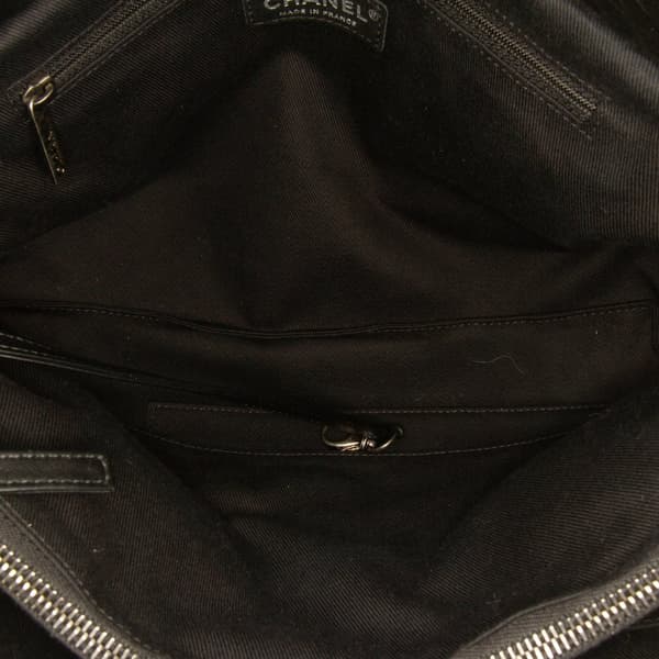 Pre-owned Chanel Reissue 2.55 Quilted Aged Calfskin Tote Black