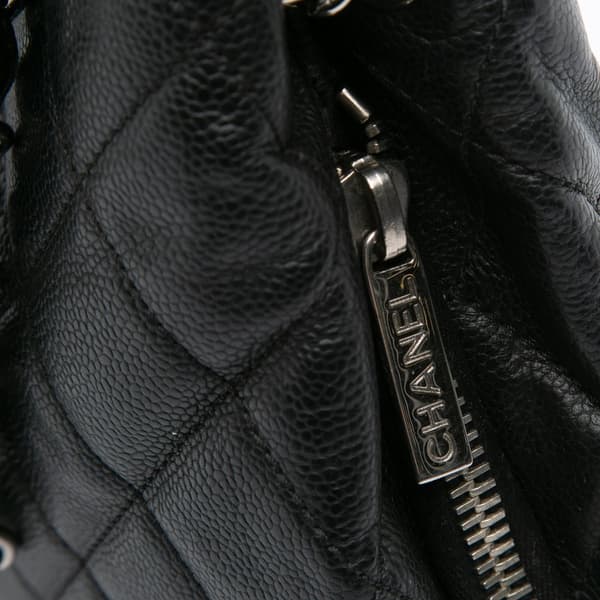 Pre-owned Chanel CC Quilted Caviar Expandable Tote Black