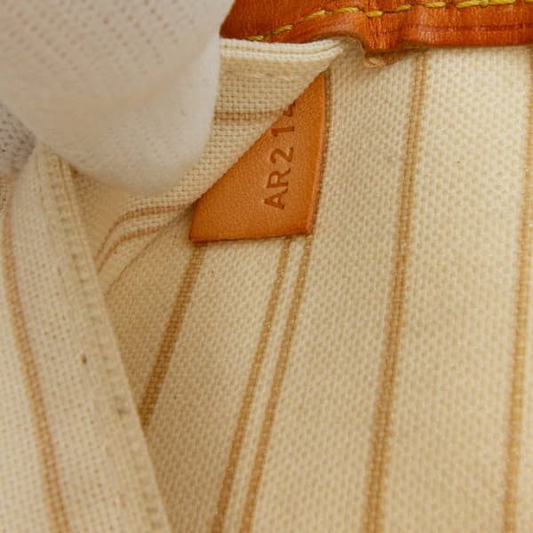 Pre-owned Louis Vuitton Damier Azur Neverfull MM White