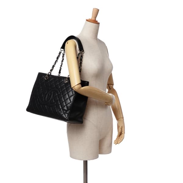 Pre-owned Chanel Caviar Grand Shopping Tote Black