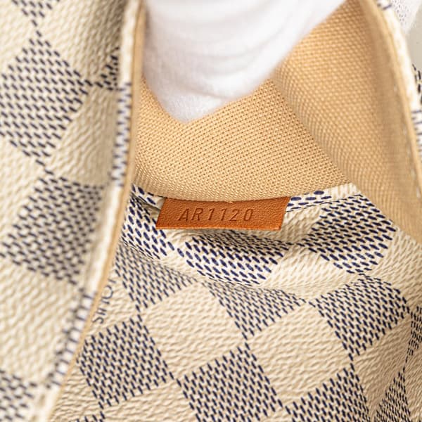 Pre-owned Louis Vuitton Damier Azur Totally PM White