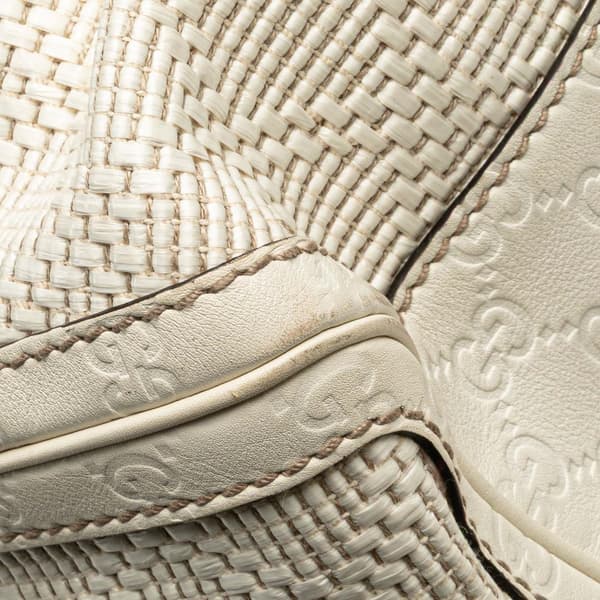Pre-owned Gucci Medium Diamante Raffia Sukey Tote White