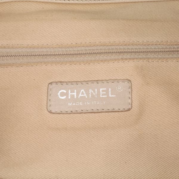 Pre-owned Chanel Perforated Calfskin Up In The Air North South Tote White