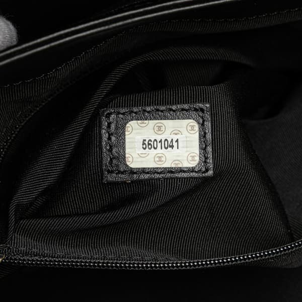 Pre-owned Chanel CC Lambskin Tortoise Handle Tote Black